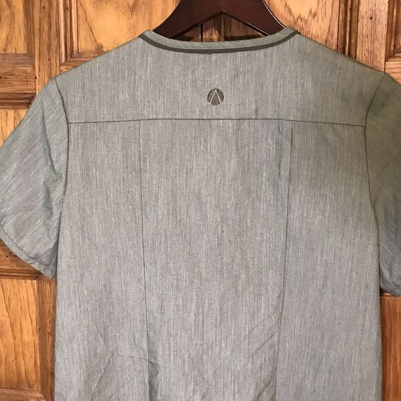 Adar Pro Scrubs For Women size Med. Pro Heather Green Tailored V-Neck Scrub Top - Picture 7 of 11